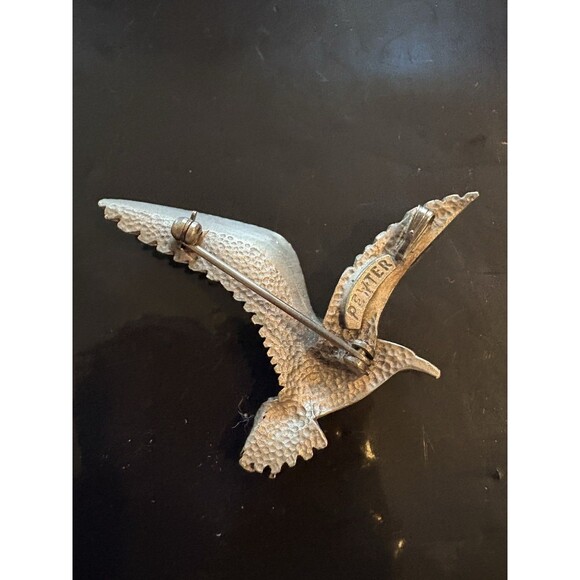 Vintage Pewter Seagull in Flight Brooch Pendant Gull Bird Pin - Picture 4 of 5